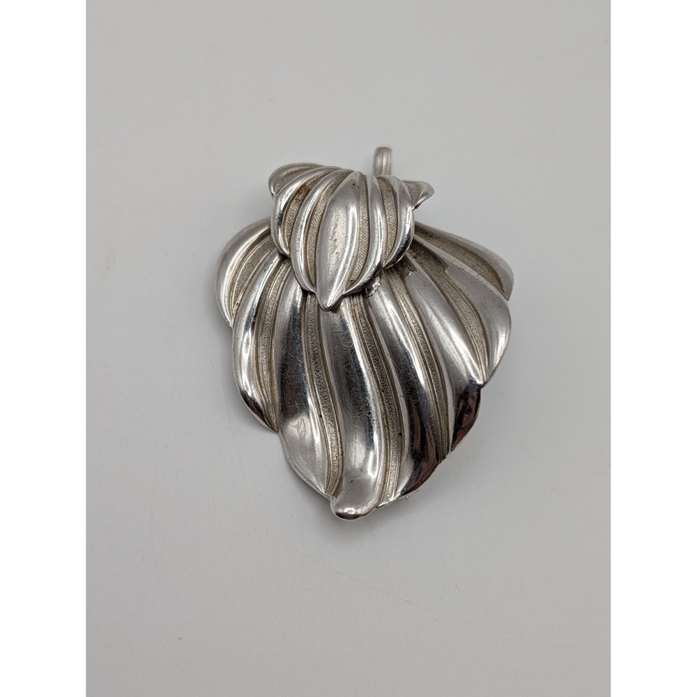 Vintage‎ Silver Tone Layered Leaf Brooch Sculptural Botanical Pin Unsigned